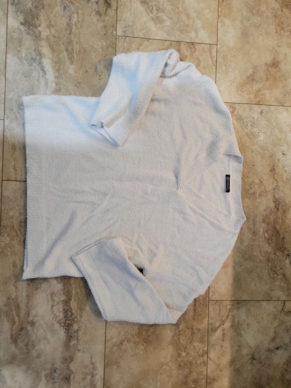 White Lightweight Summer Sweater Sz Medium